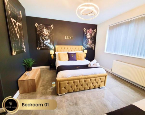 Nr Birmingham City Centre, 5 Bed, Luxe Inn